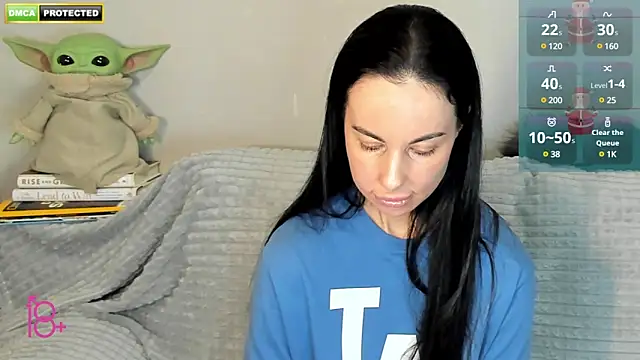 Snapshot of 3ight33nplus chatting on 12-23-24, 01:40 3ight33nplus online show from 12-23-24, 01:40