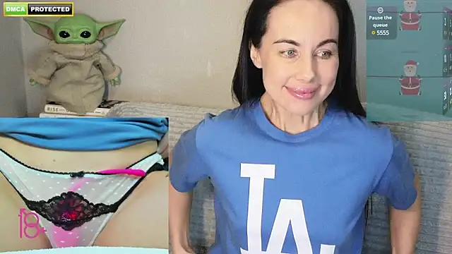 Snapshot of 3ight33nplus chatting on 01-11-25, 11:24 3ight33nplus online show from 01-11-25, 11:24