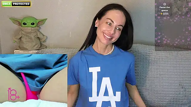 Snapshot of 3ight33nplus chatting on 03-10-25, 12:29 3ight33nplus online show from 03-10-25, 12:29