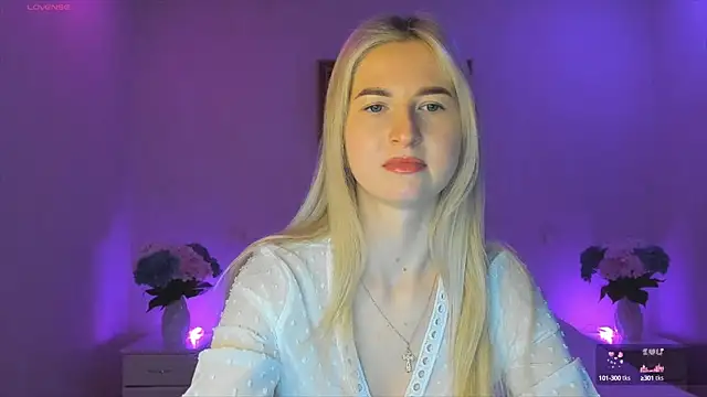 AnnaCarrera online show from 01-13-25, 08:37