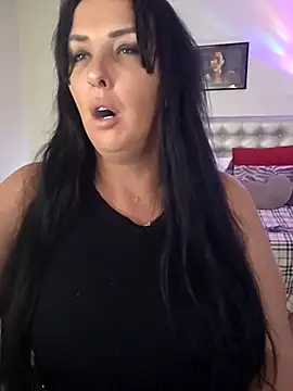 TiffanyRoxx online show from 10-31-25, 04:08