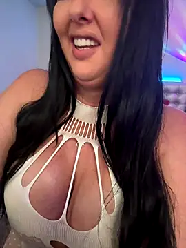 TiffanyRoxx online show from 11-26-25, 09:49