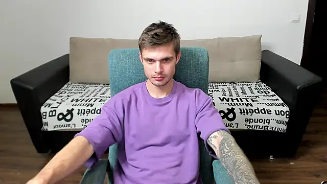 maks wolfis online show from 12-15-24, 04:29