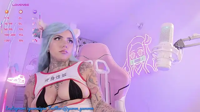 cute catlyn online show from 10-28-25, 02:42