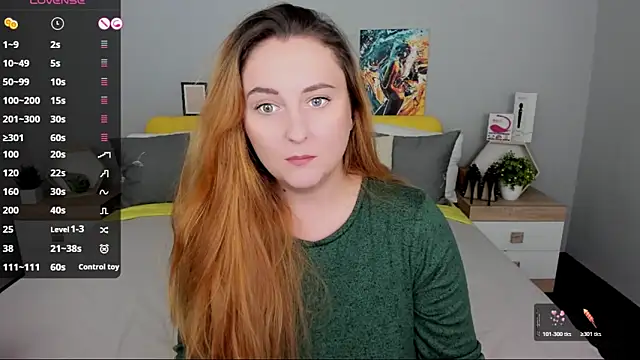 BabeLessi online show from 11-30-25, 06:34