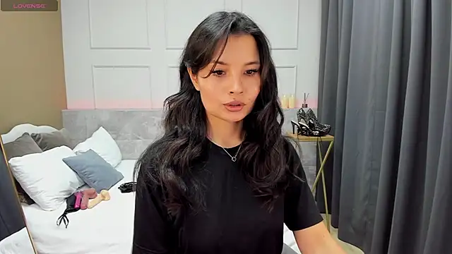 ErikaSoft online show from 12-13-24, 05:49