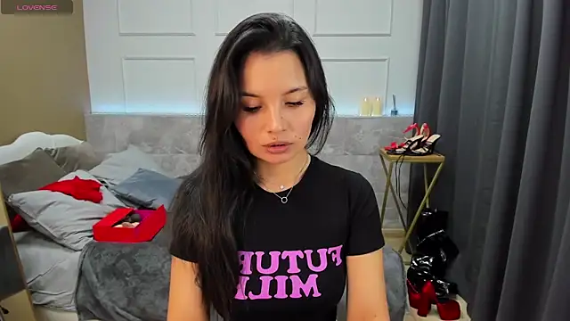 ErikaSoft online show from 12-28-24, 05:33