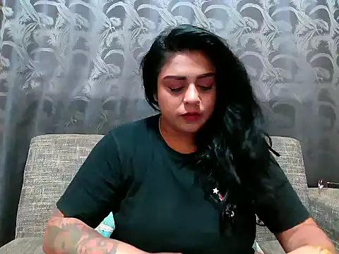 Snapshot of indianishkq7 chatting on 02-02-25, 02:13 indianishkq7 online show from 02-02-25, 02:13