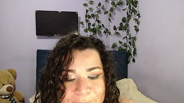 ANGELIQUE KLANE online show from 01-10-25, 01:53