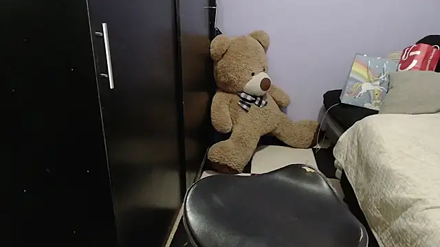 ANGELIQUE KLANE online show from 02-16-25, 09:38