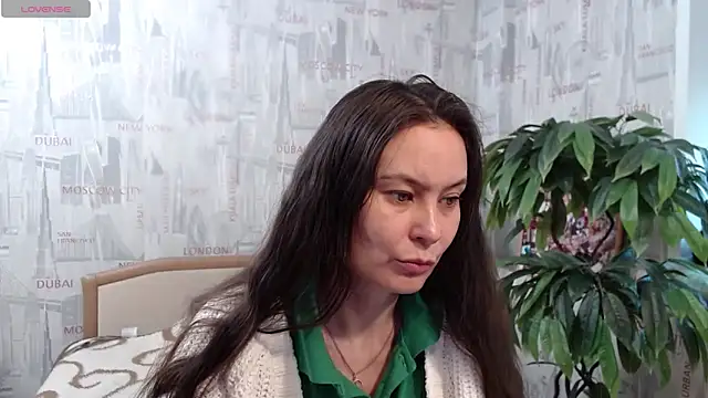 Snapshot of GinaQSoul chatting on 05-14-26, 12:34 GinaQSoul online show from 05-14-26, 12:34
