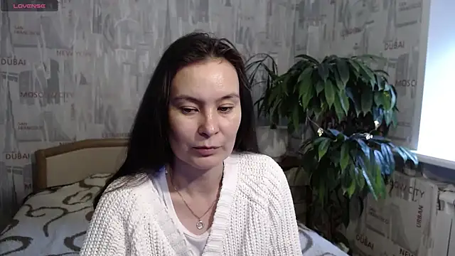 Snapshot of GinaQSoul chatting on 06-27-26, 10:42 GinaQSoul online show from 06-27-26, 10:42