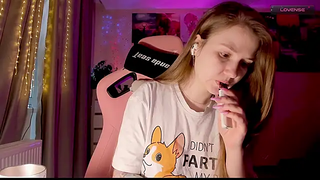 GoodWitch  online show from 02-08-25, 07:37