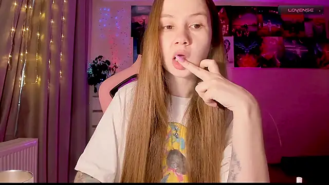 GoodWitch  online show from 02-09-25, 07:49