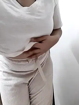 Snapshot of MumbaiMaskGirl chatting on 03-03-25, 07:39 MumbaiMaskGirl online show from 03-03-25, 07:39