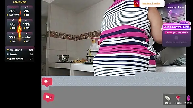 Snapshot of Brenda_Berck_ chatting on 03-03-25, 06:01 Brenda Berck online show from 03-03-25, 06:01