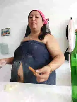 Snapshot of Brenda_Berck_ chatting on 03-08-25, 03:45 Brenda Berck online show from 03-08-25, 03:45