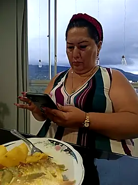 Snapshot of Brenda_Berck_ chatting on 11-16-25, 10:26 Brenda Berck online show from 11-16-25, 10:26