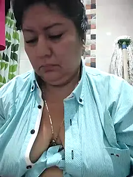 Snapshot of Brenda_Berck_ chatting on 12-04-25, 12:58 Brenda Berck online show from 12-04-25, 12:58