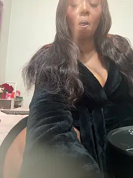 Snapshot of Bootyliciouse21X chatting on 06-13-26, 01:31 Bootyliciouse21X online show from 06-13-26, 01:31