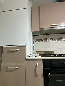 Almmaxxxx online show from 10-26-25, 04:40