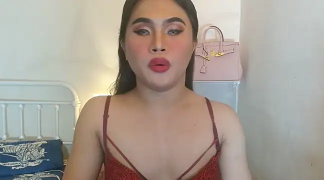 Snapshot of JustineBIGCUM chatting on 03-08-25, 10:22 JustineBIGCUM online show from 03-08-25, 10:22