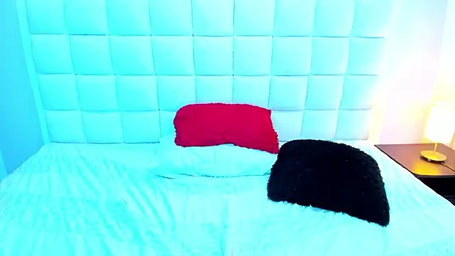 teresasroom  online show from 02-07-25, 07:38