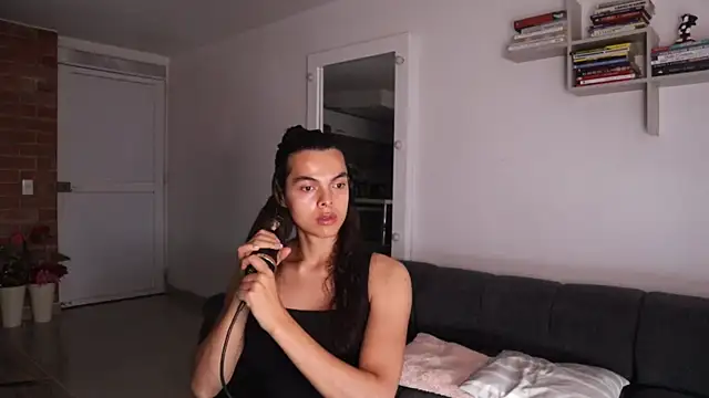  Vahos  online show from 06-24-26, 12:04