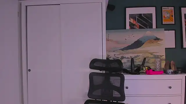 1Sandy online show from 10-30-25, 03:57