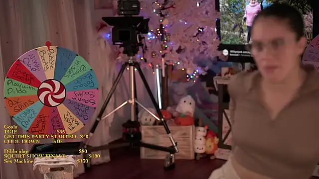 Snapshot of Nikki_Torres chatting on 11-15-25, 04:10 Nikki Torres online show from 11-15-25, 04:10