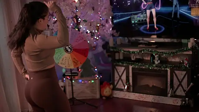 Snapshot of Nikki_Torres chatting on 11-25-25, 02:55 Nikki Torres online show from 11-25-25, 02:55