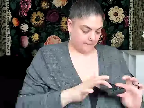 Snapshot of Exotic-Melons chatting on 04-29-26, 10:27 Exotic-Melons online show from 04-29-26, 10:27