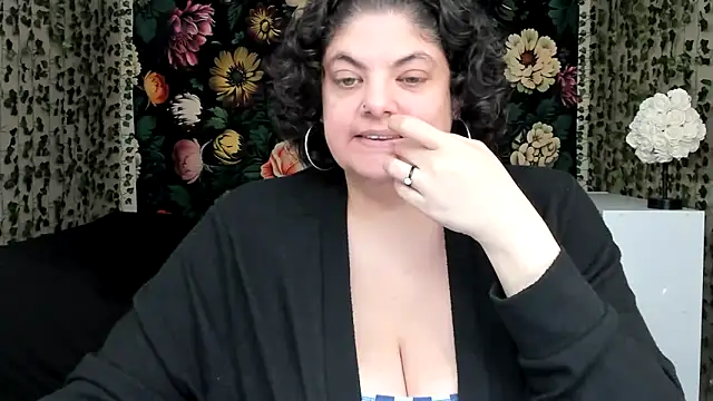 Snapshot of Exotic-Melons chatting on 05-03-26, 08:15 Exotic-Melons online show from 05-03-26, 08:15