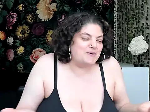 Snapshot of Exotic-Melons chatting on 06-11-26, 12:43 Exotic-Melons online show from 06-11-26, 12:43