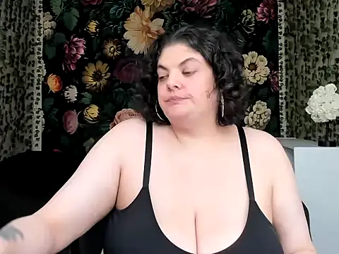 Snapshot of Exotic-Melons chatting on 06-21-26, 12:46 Exotic-Melons online show from 06-21-26, 12:46