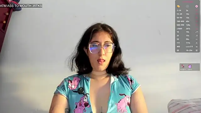Snapshot of Sharoncrazy_1 chatting on 06-02-26, 10:12 Sharoncrazy 1 online show from 06-02-26, 10:12