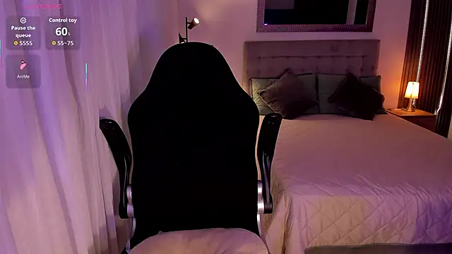 AmyWood online show from 10-27-25, 07:40