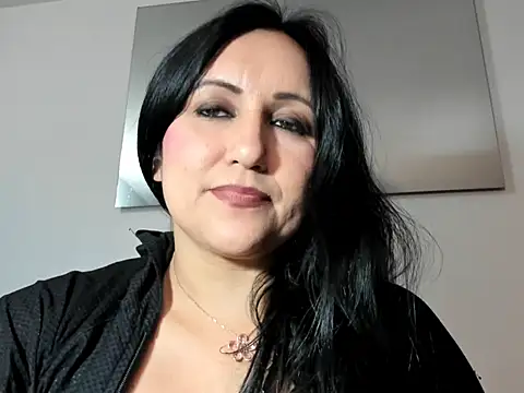 foxy-porn1 online show from 03-04-25, 11:32