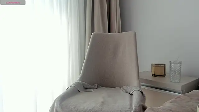 VickyStonee online show from 05-03-26, 08:42