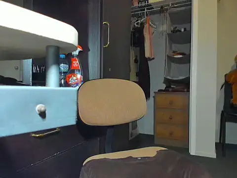 Angelchezcka online show from 03-20-26, 08:08