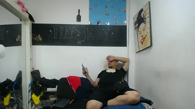 Meloncillo And BabyLiss online show from 02-25-25, 05:19