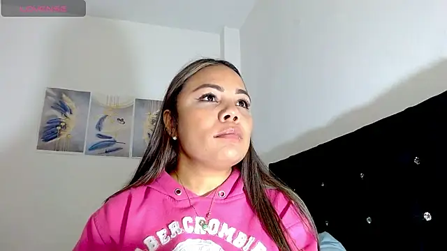 Kylie loveee online show from 03-18-26, 06:33