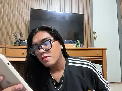 Cerafica143 online show from 10-20-25, 05:02