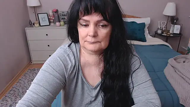 LeveMe2Nightt online show from 12-17-25, 01:17