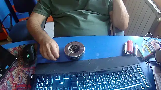 Snapshot of Tango128 chatting on 07-27-26, 08:43 Tango128 online show from 07-27-26, 08:43