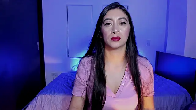 Snapshot of MeganWhite3 chatting on 04-26-26, 10:18 MeganWhite3 online show from 04-26-26, 10:18