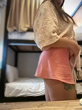 LilliThelo online show from 02-07-26, 02:59