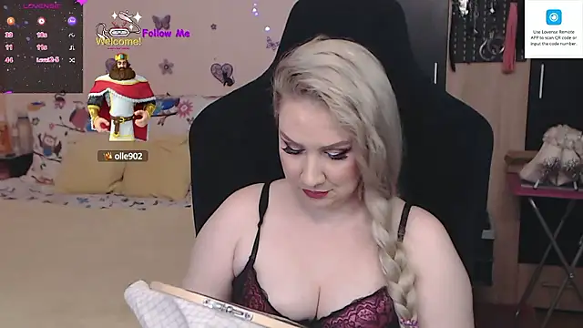 Snapshot of MissLexyGold chatting on 12-07-24, 04:25 MissLexyGold online show from 12-07-24, 04:25