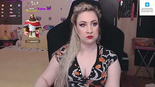 Snapshot of MissLexyGold chatting on 12-11-24, 12:55 MissLexyGold online show from 12-11-24, 12:55