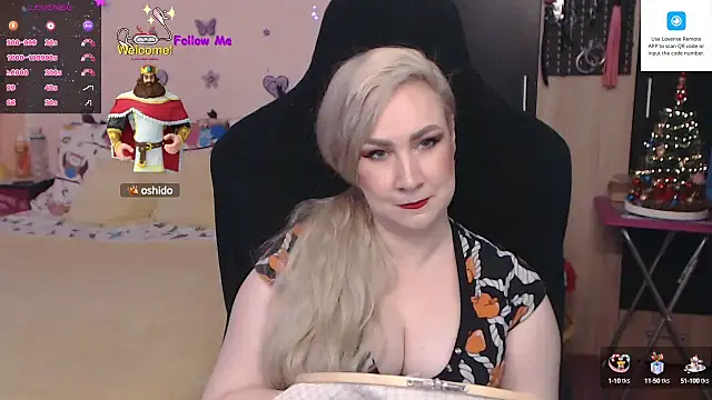 Snapshot of MissLexyGold chatting on 12-28-24, 05:03 MissLexyGold online show from 12-28-24, 05:03